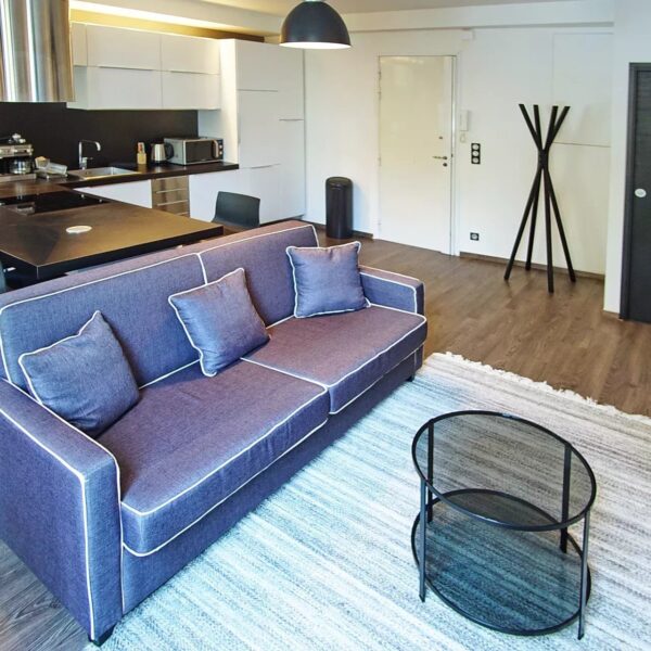 Appartement Cannes Gambetta : 3 pièces, refait à neuf, moderne et contemporain