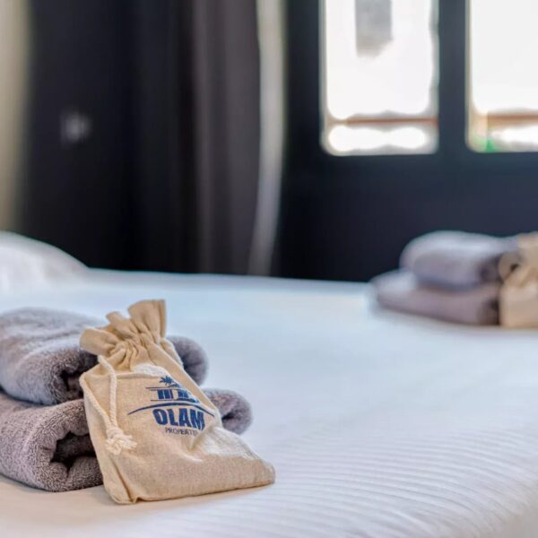 Appartement Cannes Gambetta : 3 pièces, refait à neuf, moderne et contemporain