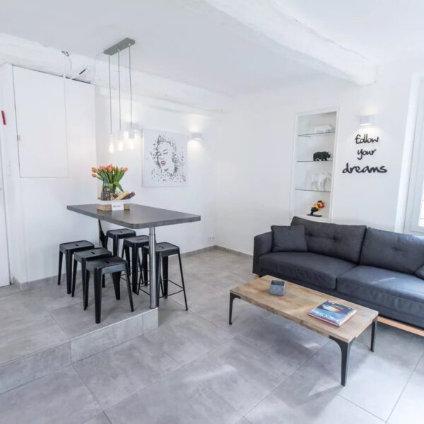 Apartment Cannes : bright 1-bedroom, 4 persons, balconnet, near Palais
