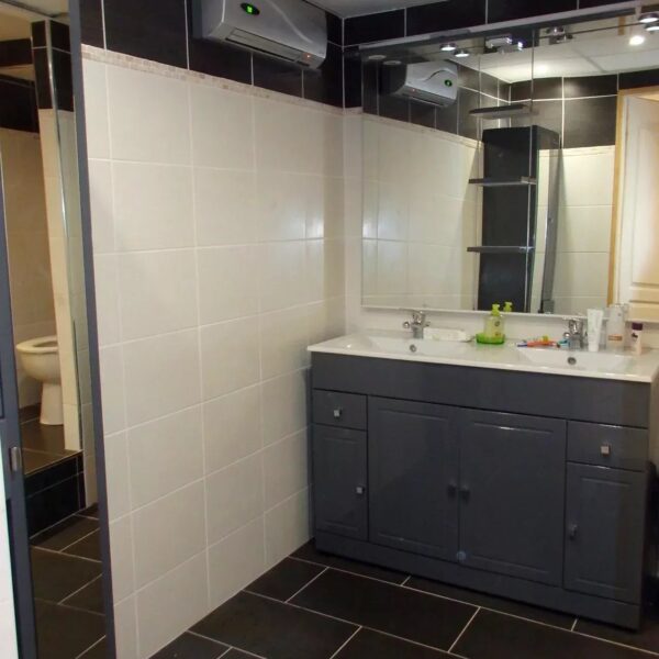 Demeure de ville Cannes : 7 chambres, piscine et jardin