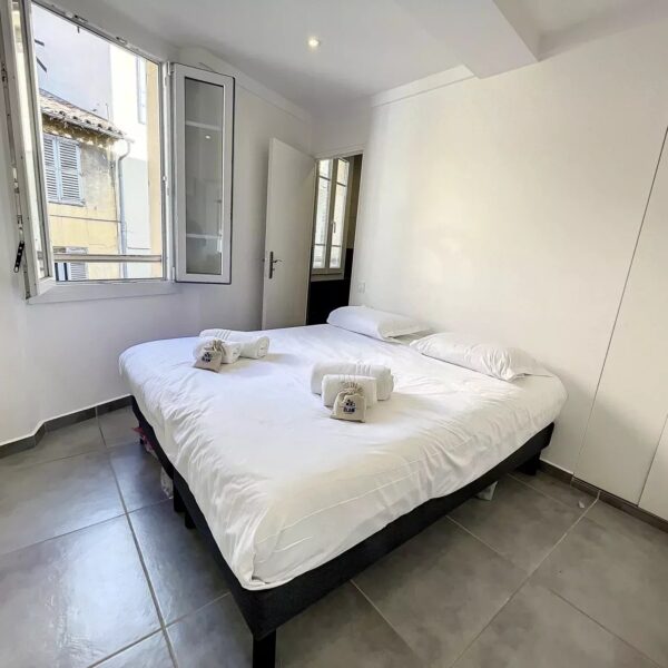 Apartment Cannes Centre : 1-bedroom, sleeps 4, modern, bright