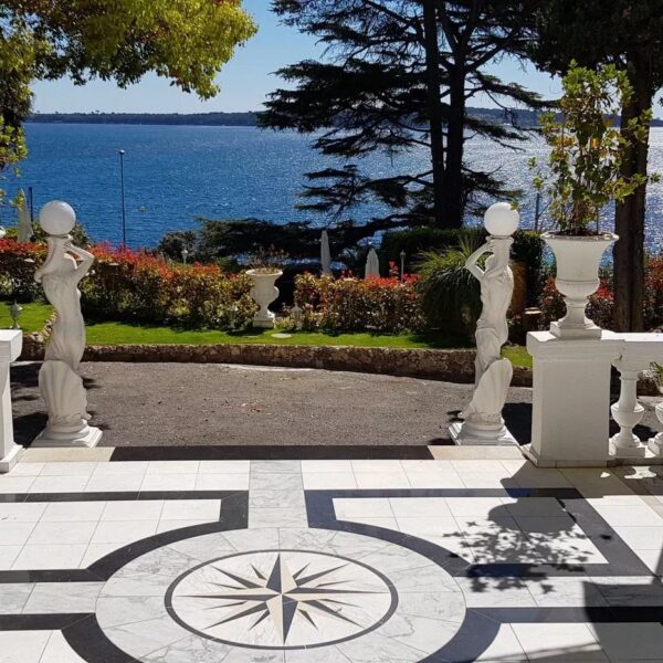 Villa Cannes : magnificent renovated villa, sea view, swimming pool, garden, reception room