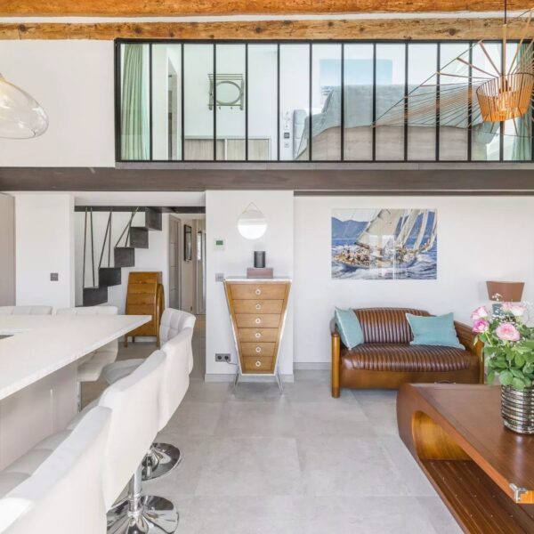 Appartement Cannes : splendide 3 pièces duplex, étage élevé, vue mer, terrasse