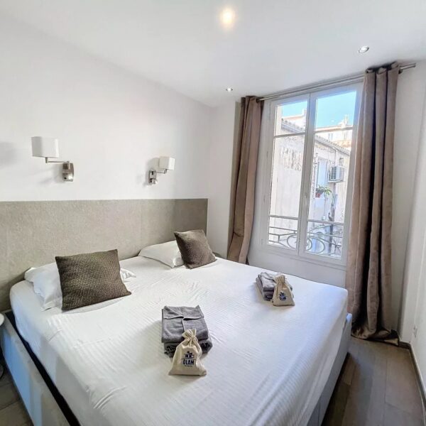 Appartement Cannes Gambetta : 3 pièces contemporain, proche commerces
