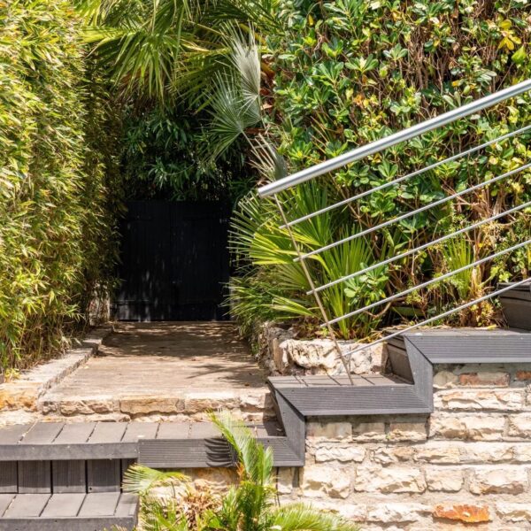 Cannes : Luxury Villa 6 bedrooms with swimming pool – Croisette