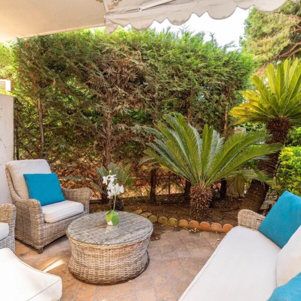 Cannes : Luxueux appartement 4 chambres avec jardin sur la Croisette