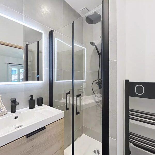 Cannes: Lovely, cozy one-bedroom apartment in the city center, Croisette 1 minute