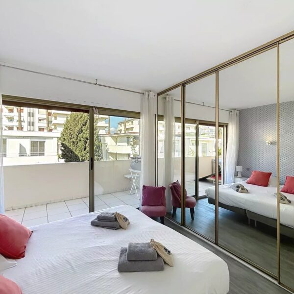 Cannes: charming, quiet apartment in secure residence