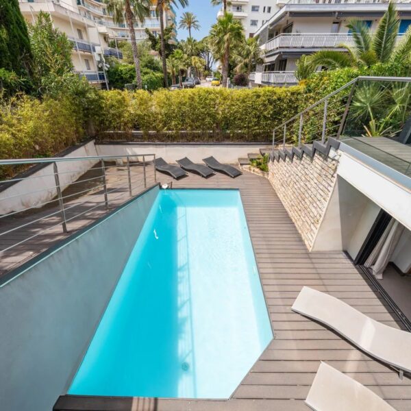 Cannes : Villa Croisette – 6 chambres – Piscine
