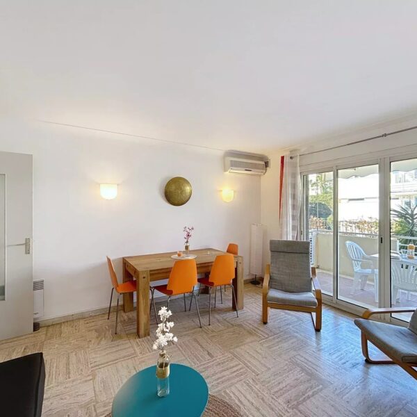 Cannes : charmant 2 pièces avec terrasse proche centre ville