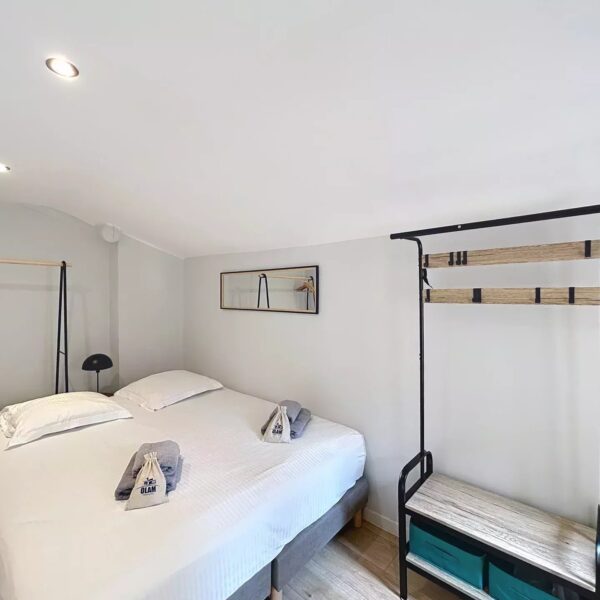 Cannes : Joli T2 cozy en centre ville, rue piétonne, Croisette à 1 minute