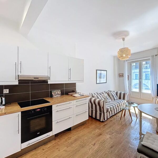 Apartment Cannes : 1-bedrooms with balcony, trendy area of Cannes