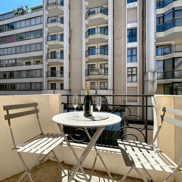 Apartment Cannes : 1-bedrooms with balcony, trendy area of Cannes