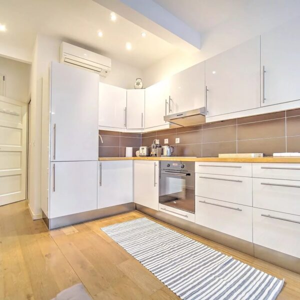 Apartment Cannes : 1-bedrooms with balcony, trendy area of Cannes