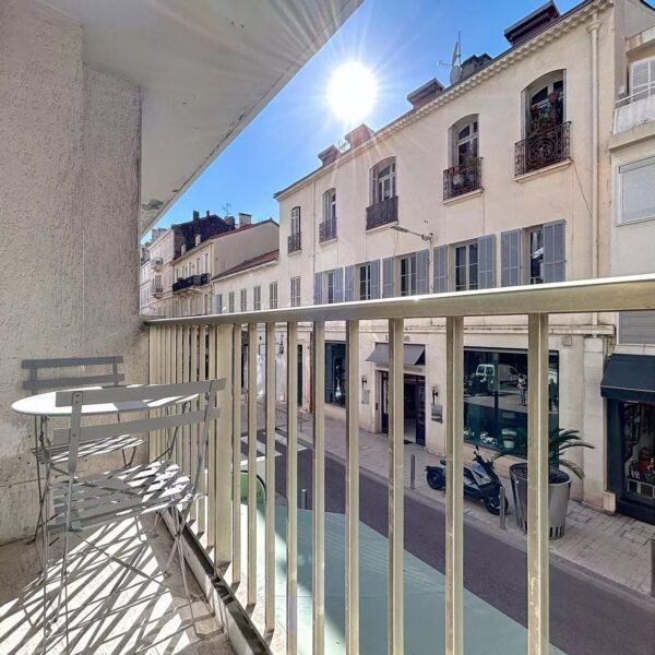 Cannes: charming, quiet studio in the city center