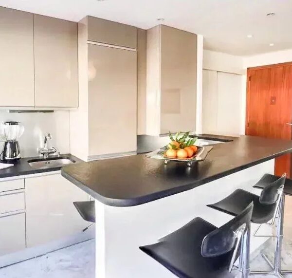 Cannes : secteur Palm Beach – 1 chambre – Vue mer