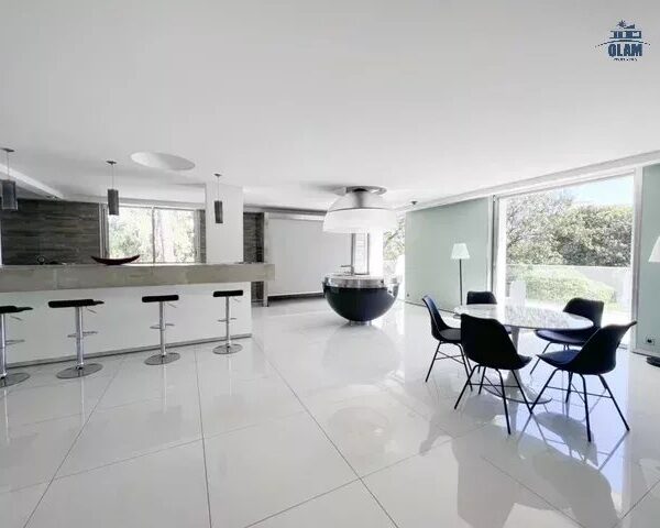 Cannes: gorgeous modern quiet villa swimming pool, premium amenities