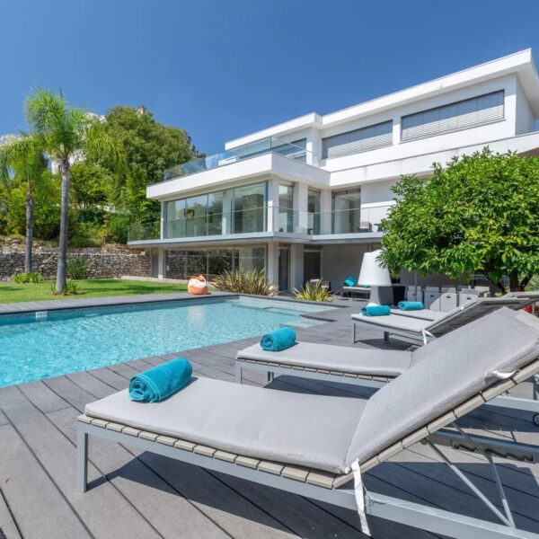 Cannes: gorgeous modern quiet villa swimming pool, premium amenities