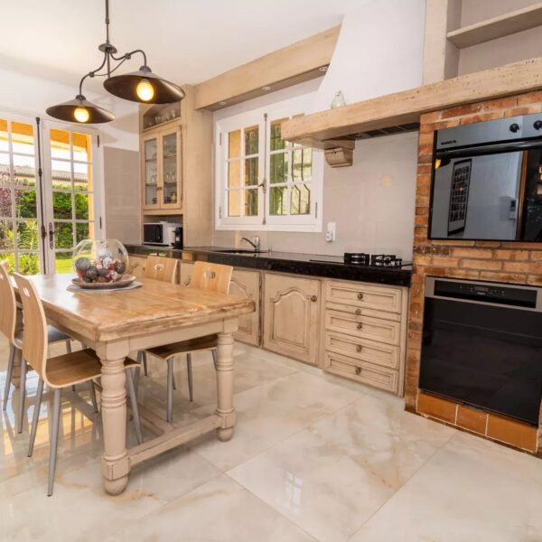 Villa La Roquette-sur-Siagne: 150 m2, wooded garden, absolute calm