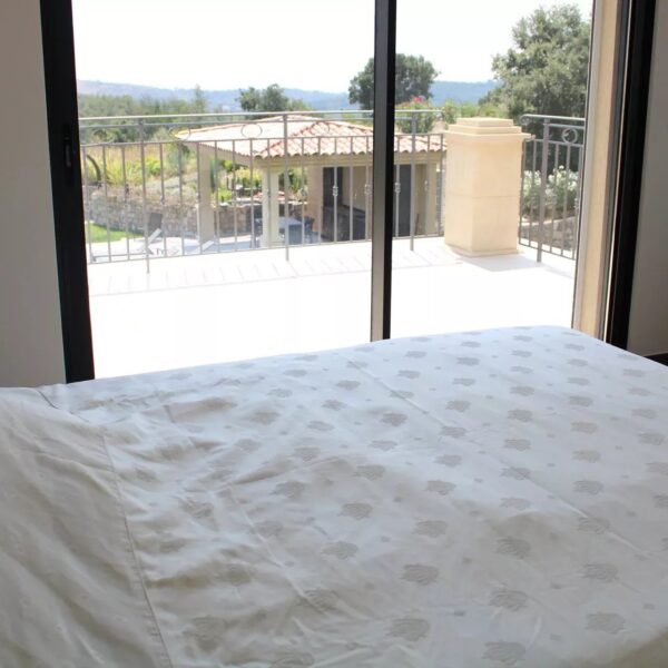 Villa Roquefort-les-Pins: 5 bedrooms, infinity pool, panoramic sea view