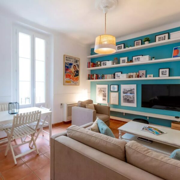 Cannes: very nice, quiet apartment in the city center
