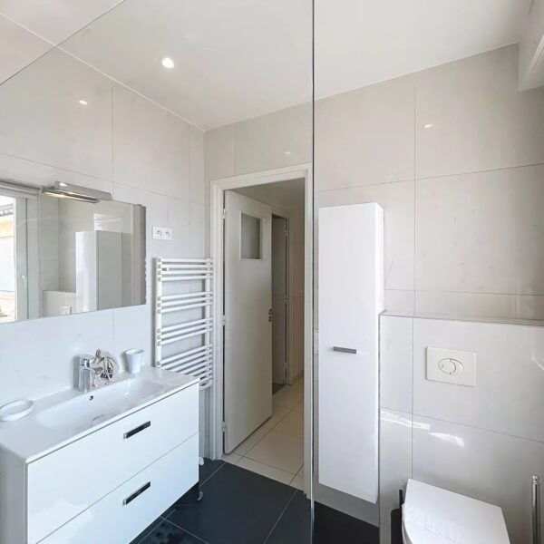 Cannes: breathtaking sea viw – beautiful, bright, quiet apartment with loggia , 2 BDRs