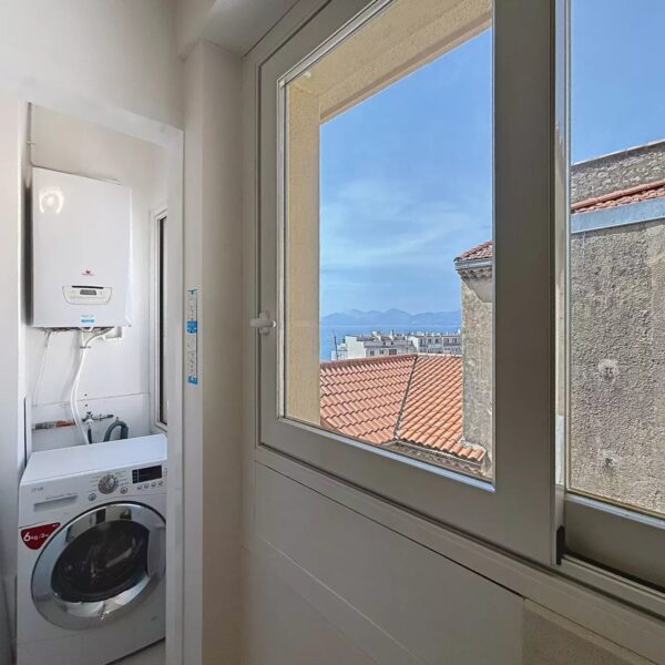 Cannes: breathtaking sea viw – beautiful, bright, quiet apartment with loggia , 2 BDRs