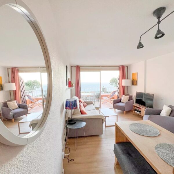 Théoule: Splendid sea view apartment, swimming pool residence