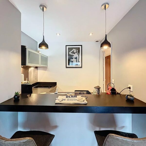 Cannes: prestigious studio with terrace in a quiet location in the city center