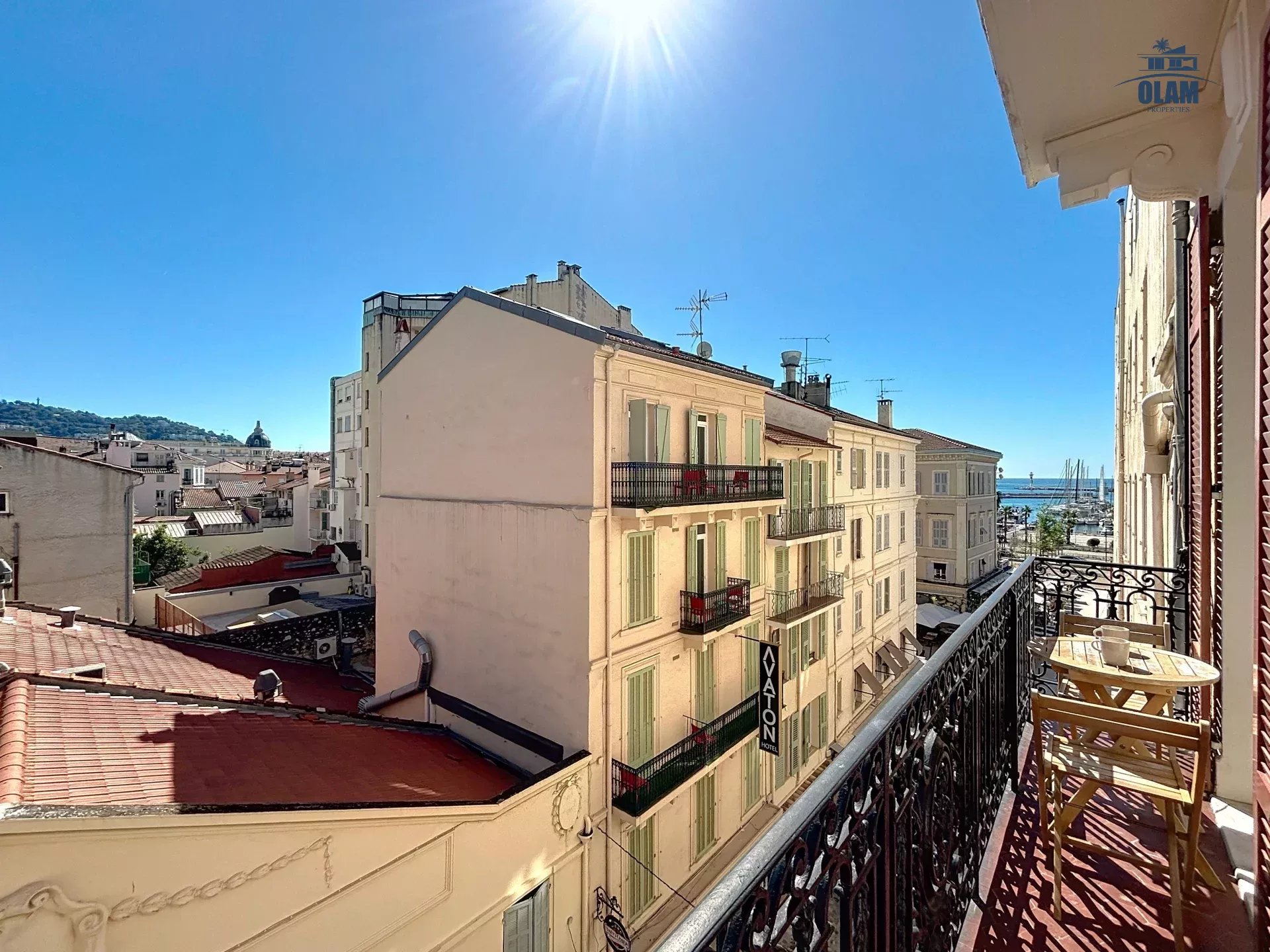 Cannes : bel appartement lumineux en centre ville
