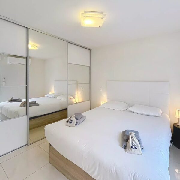 Cannes : bel appartement à côté du Vieux port avec terrasse