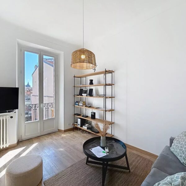 Cannes : bel appartement lumineux en centre ville