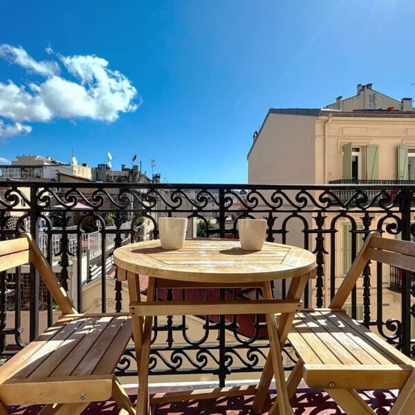 Cannes: beautiful, bright apartment in the city center