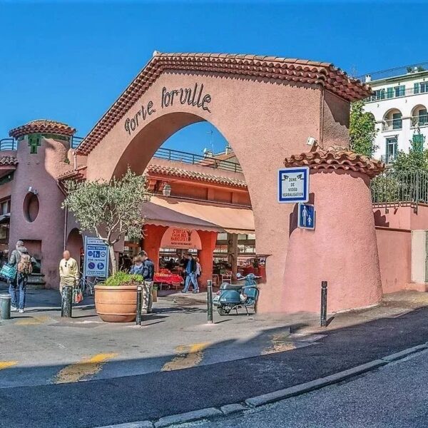 Cannes: pretty studio with view of Le Suquet
