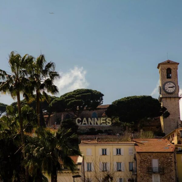 Cannes : bel appartement avec terrasse et vue sur le vieux port