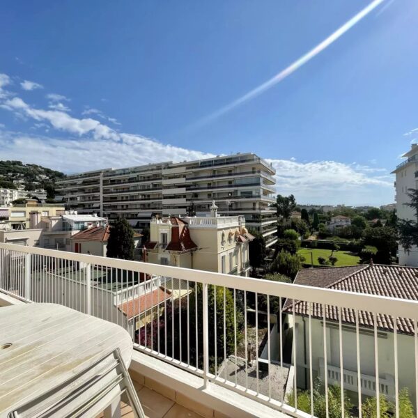 Apartment Cannes Basse Californie: 1-bedroom, top floor with large terrace