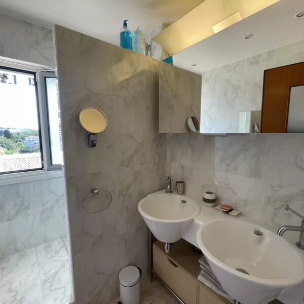 Apartment Cannes Basse Californie: 1-bedroom, top floor with large terrace