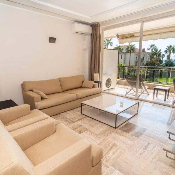 Apartment Cannes: sublime 2-bedrooms apartment with balcony