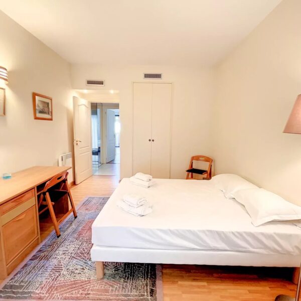 Appartement Cannes Montfleury : superbe 4 pièces, vue mer, résidence, piscine