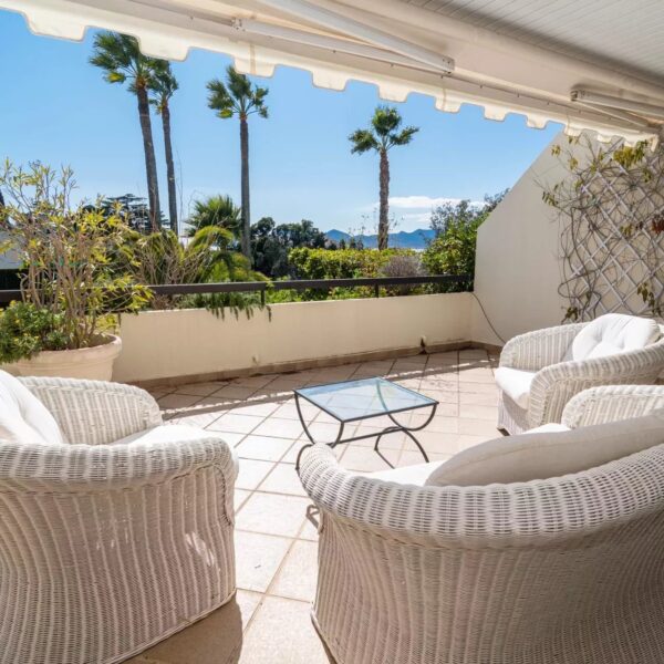 Apartment Cannes Montfleury : stunnig 3 bedrooms, sea view, residence, swimming pool