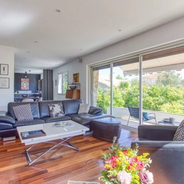 Cannes, au calme villa 3 chambres avec piscine