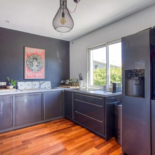 Cannes, quiet 3 bedroom villa with swimming pool