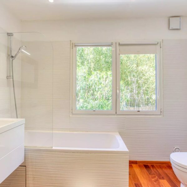 Cannes, quiet 3 bedroom villa with swimming pool