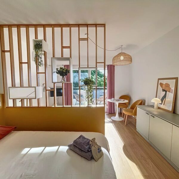 Studio Cannes: greenery, absolute calm