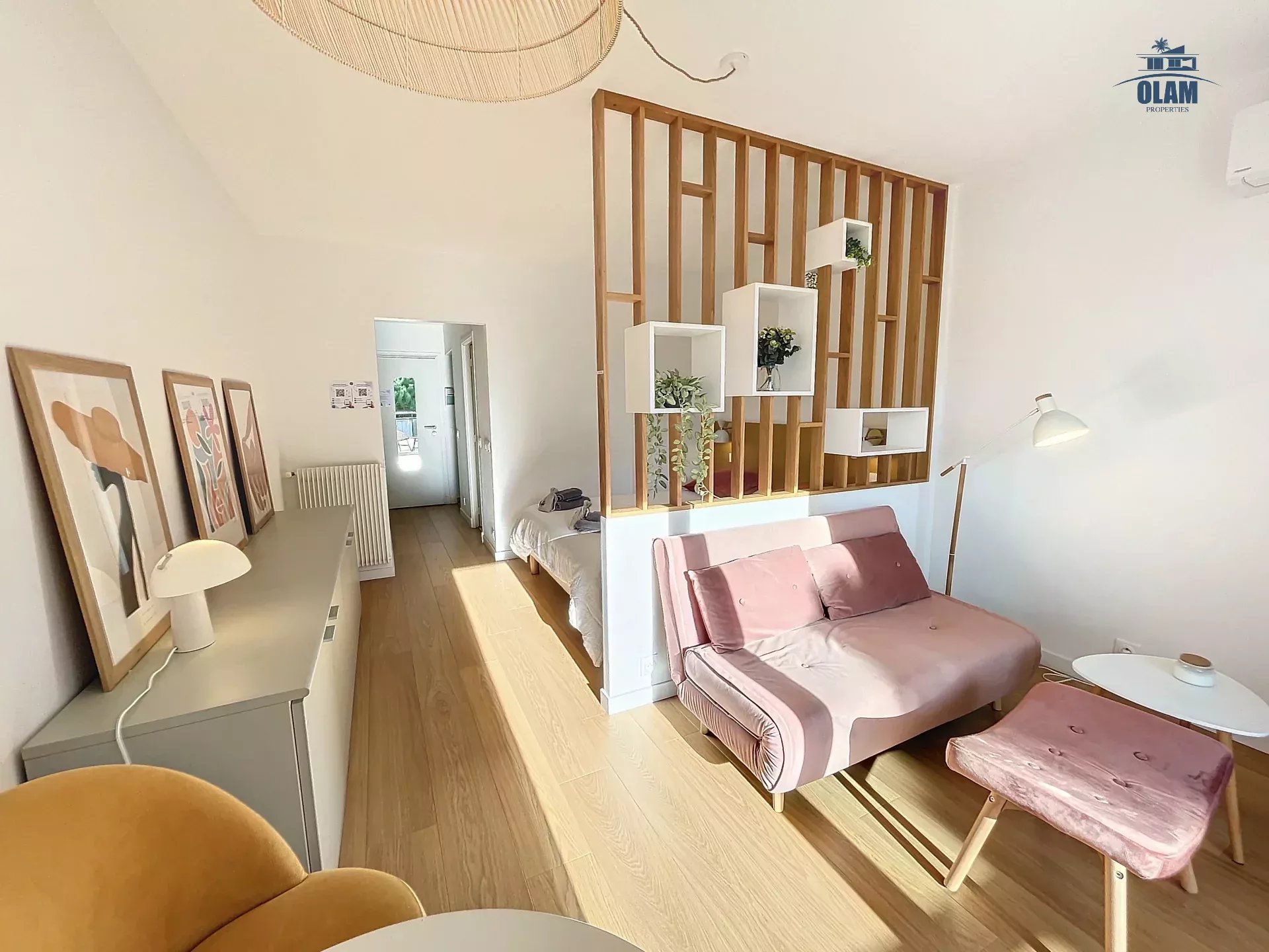 Studio Cannes: greenery, absolute calm