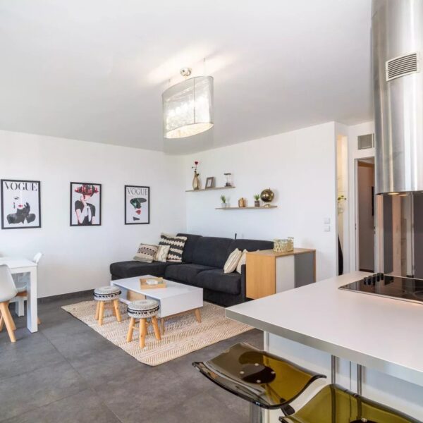 Apartment Cannes Croix des Gardes : cozy 1-bedroom apartment, panoramic sea view terrace