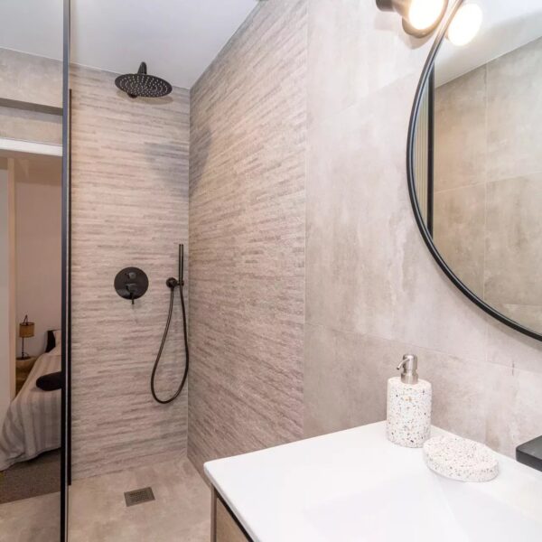 Apartment Cannes Suquet: charming 2-bedrooms apartment, downtown, renovated