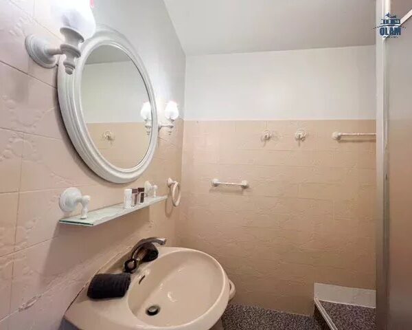 Cannes: Rooftop 2-room apartment with sea view