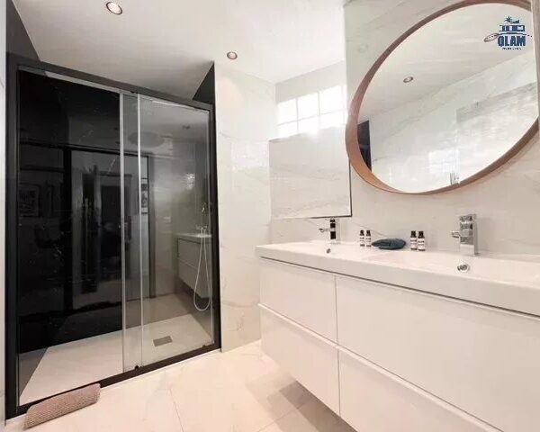 Cannes: very nice, quiet apartment in the city center