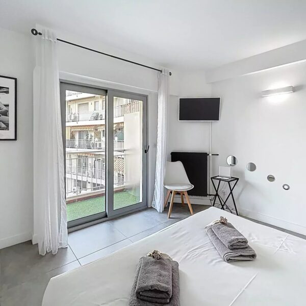 Cannes : très bel appartement au calme en centre ville